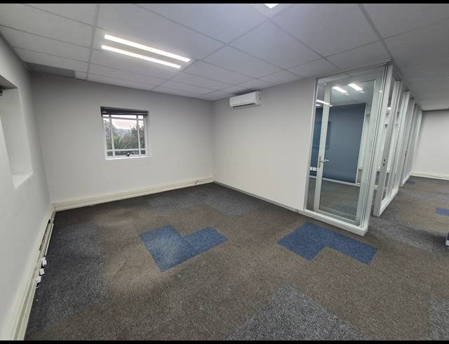 403M² OFFICE TO LET IN RIVONIA